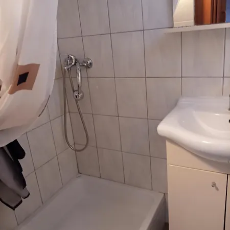 Sersic Apartment